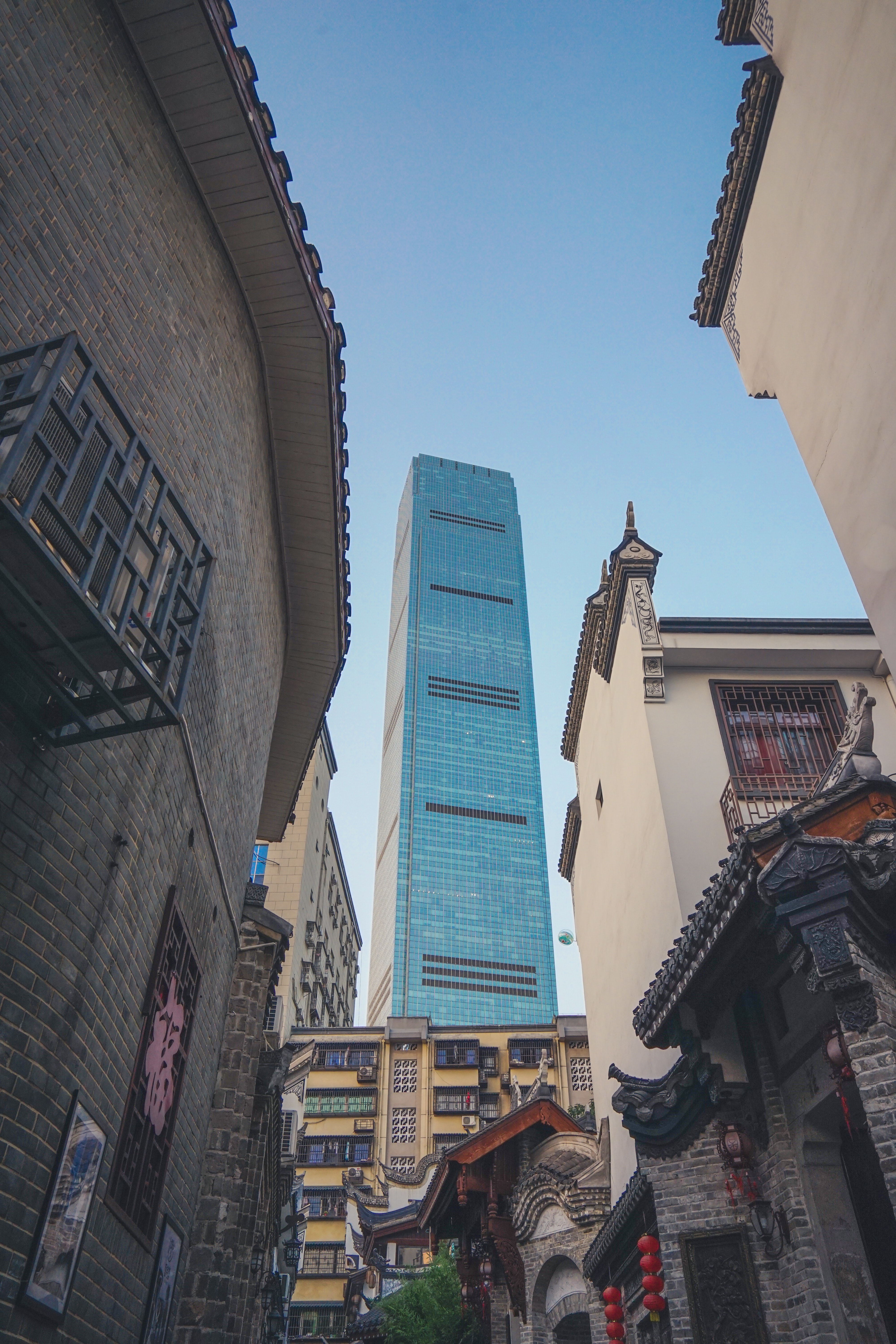 Cross-Lingual IR: Traditional vs. Modern